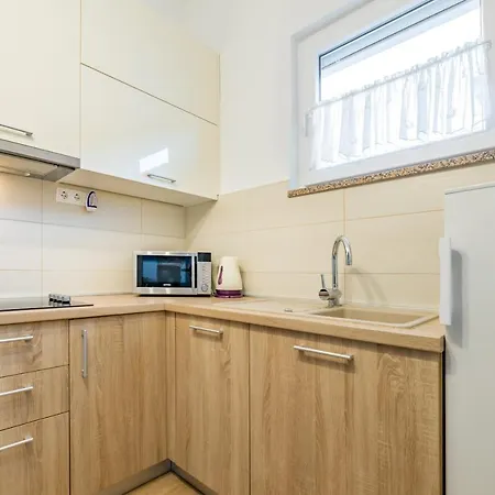 Family-friendly With Swimming Pool - Krk - 19432 Apartman *