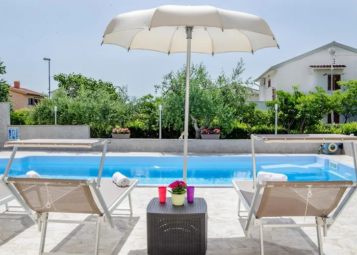 Lejlighed Family-friendly With Swimming Pool Baska, Krk - 19432